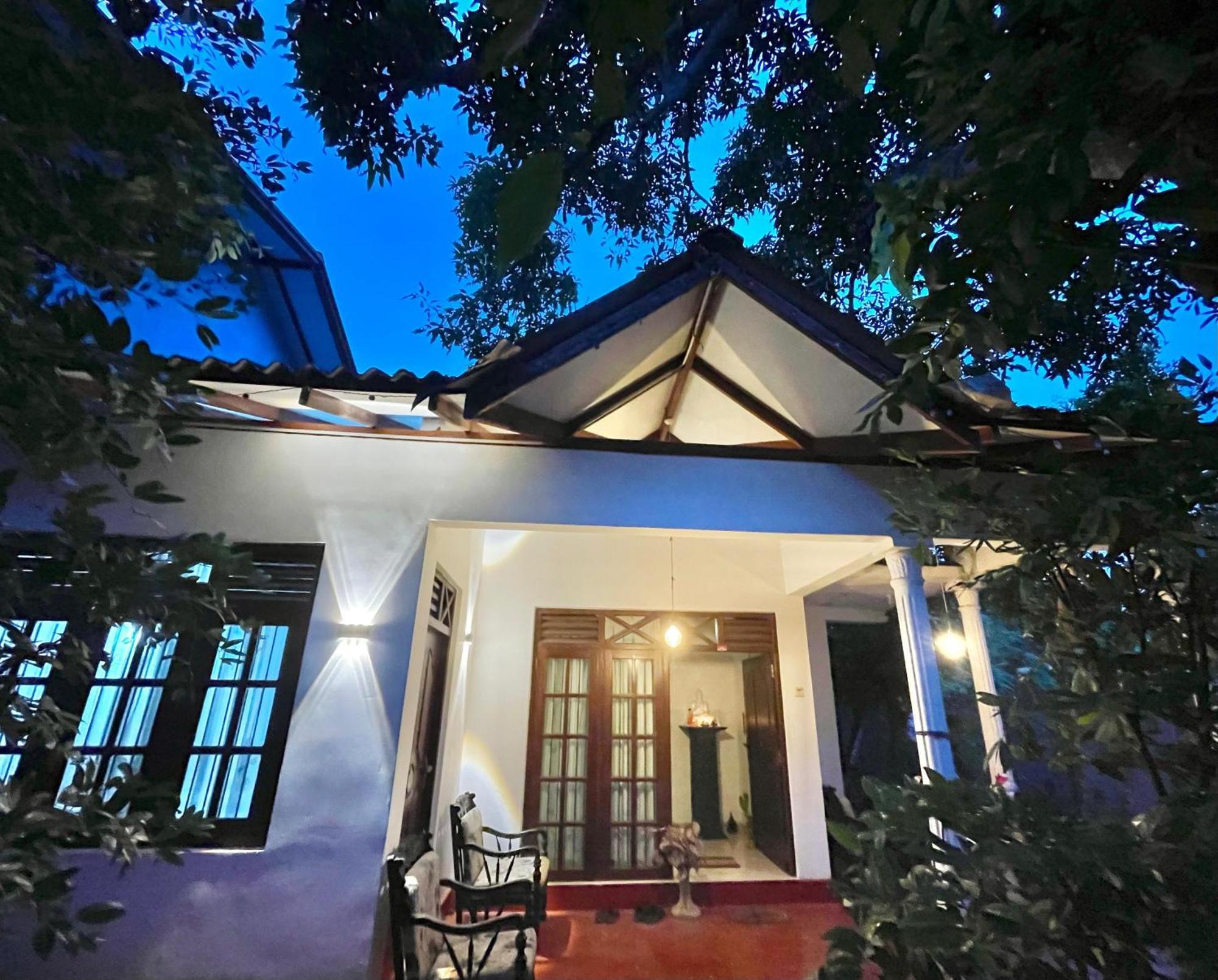 Weligama Villa South Exterior photo